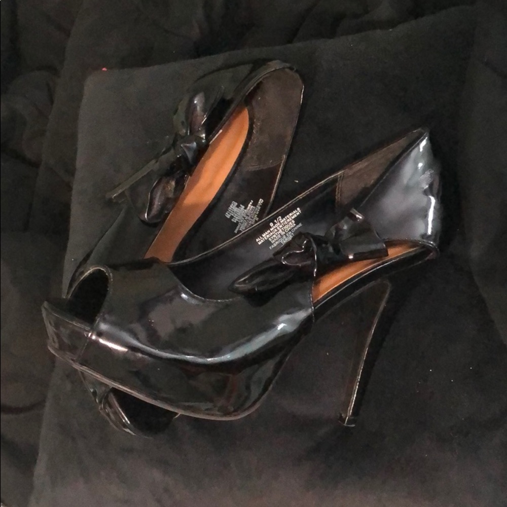 Black leather heels